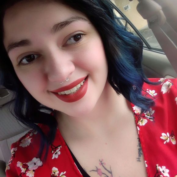 Meet your Posher, Natalie - Picture 1 of 1